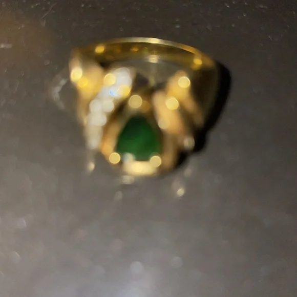 EUC - Handmade 18K, tourmaline & diamond ring - Picture 4 of 7